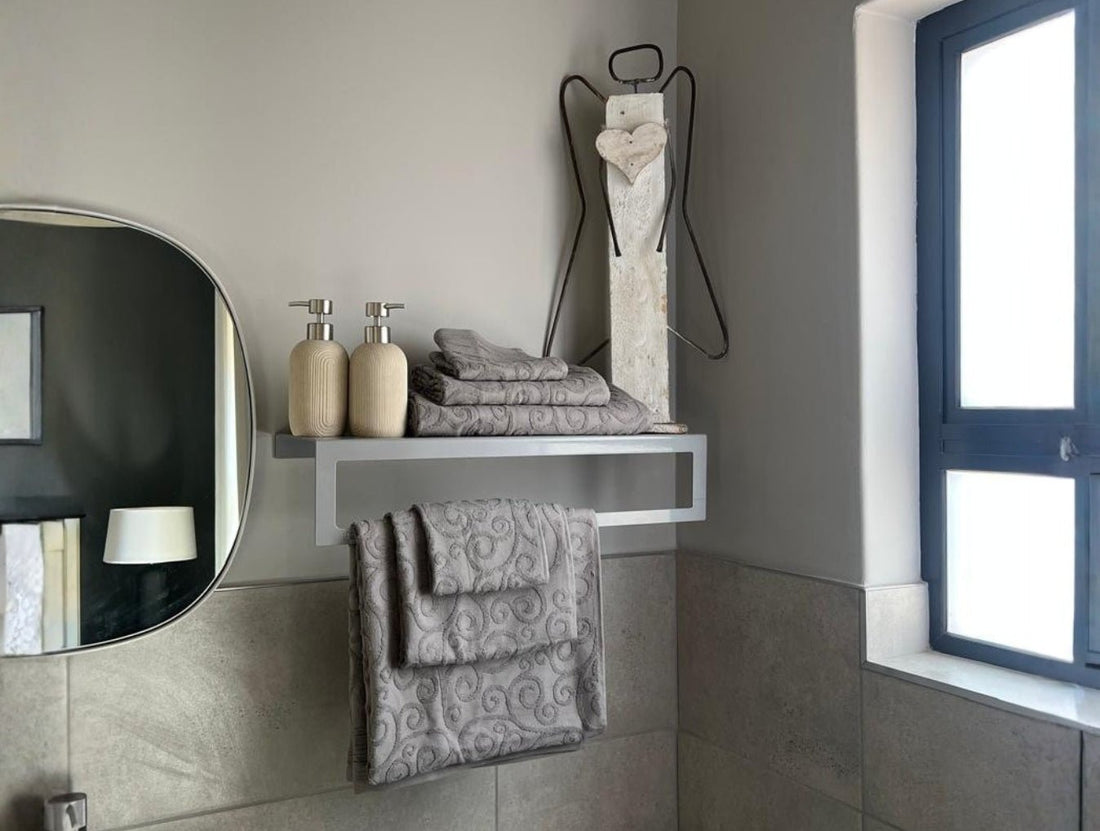 FrameLine Metal Shelf & Towel Holder - MET - AL